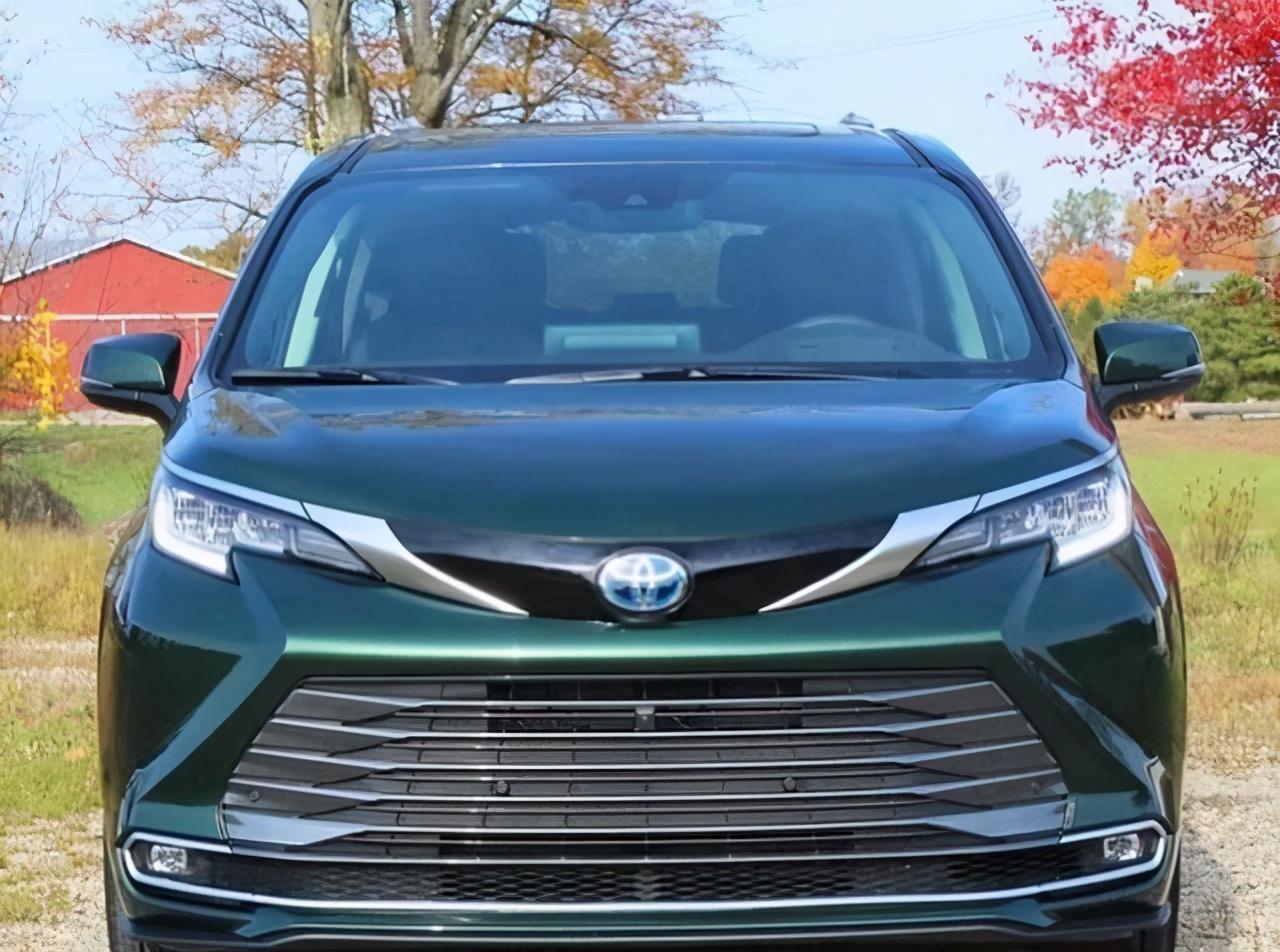 25l混动配四驱新款丰田塞纳实车买它比gl8有排面