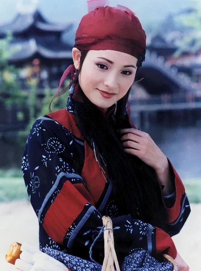 "最美仪琳"陈丽峰:为拍戏剃光头,事业当红却嫁豪门隐退