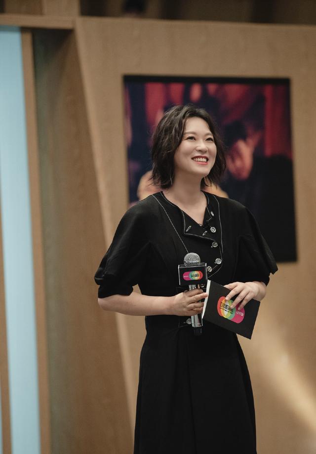 影后参加《演员请就位》,演技几次被质疑,黄璐被说目中无人