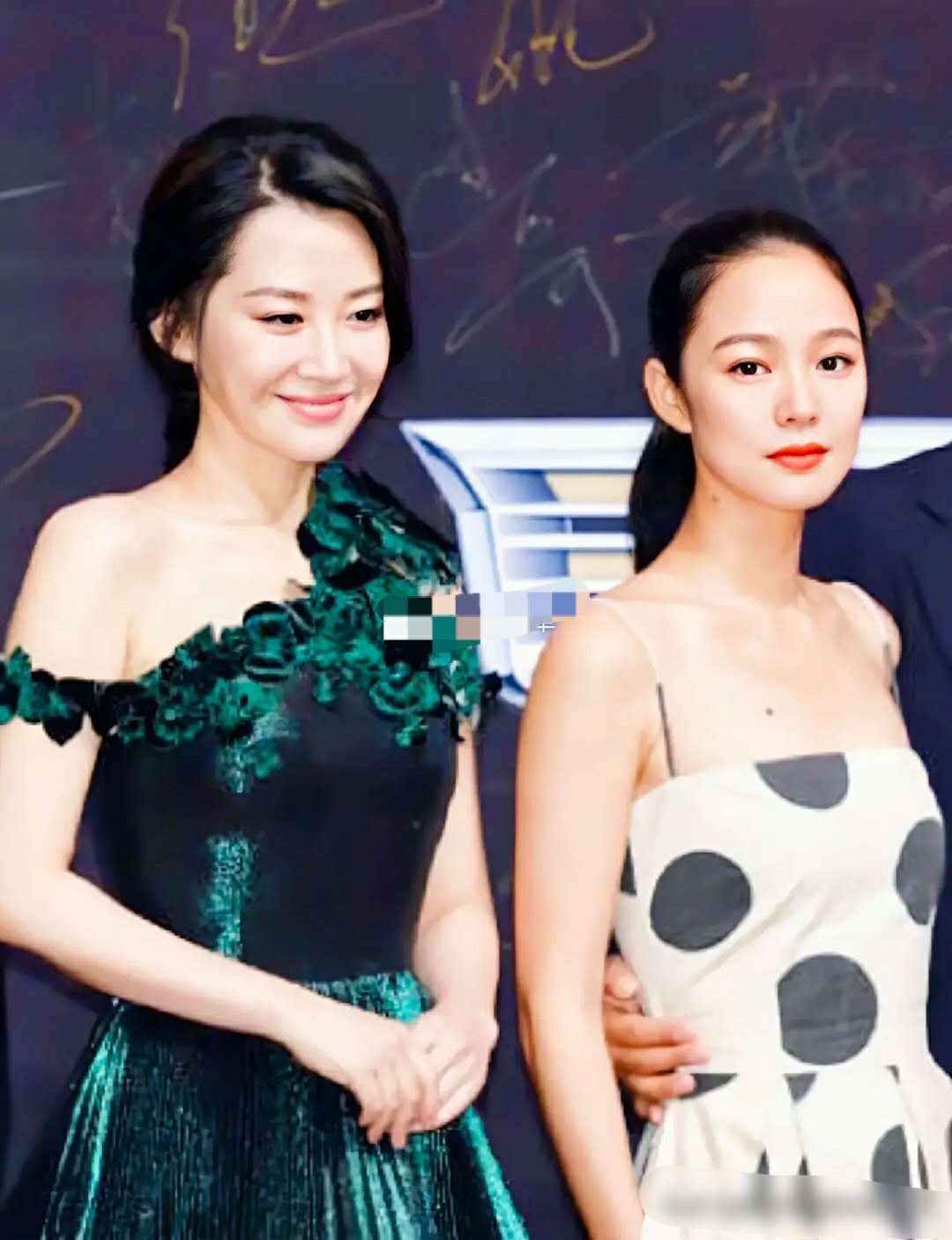 许晴周韵两大美女同框,事实证明美不单纯靠脸,更靠气质