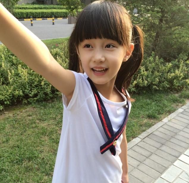 曾在《甄嬛传》中饰演温宜公主,也曾在电影《吴运泽》中饰演小豆子,除