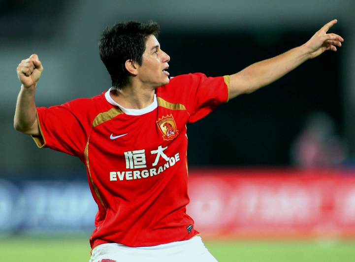 谁是恒大第一外援?孔卡vs保利尼奥,好似凌波微步和降龙十八掌