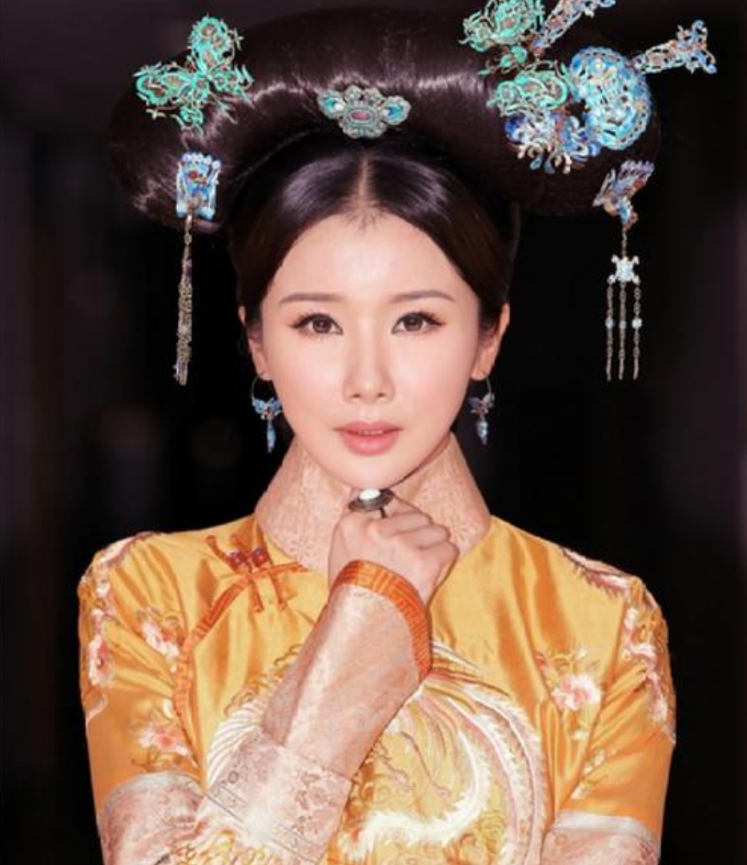 红极一时,因片场被打而淡出娱乐圈,如今成这样|李卫当官|孙菲菲|片场