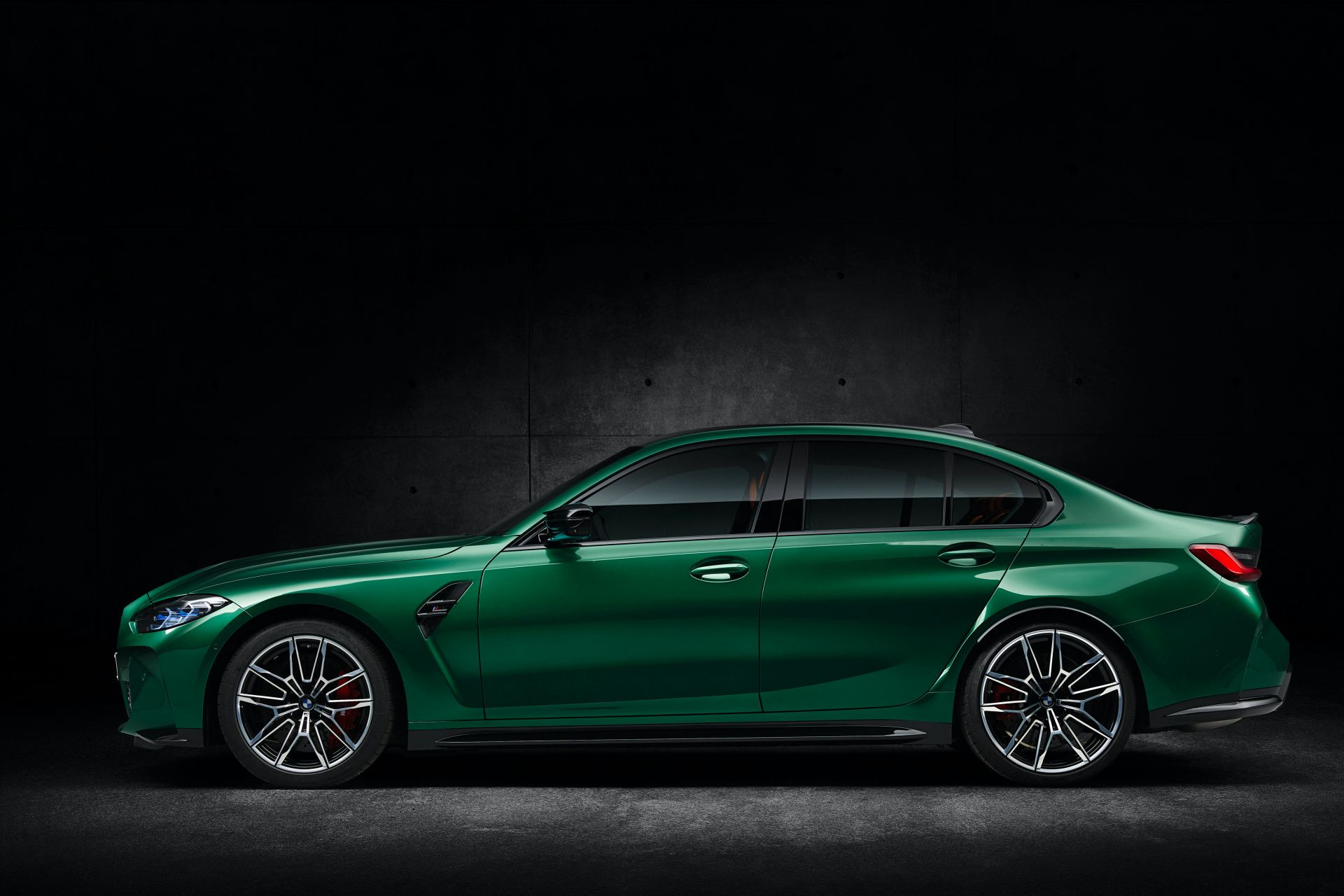 全新宝马m3慕尼黑工厂投产 将在2021年3月上市