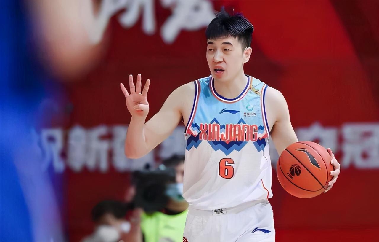 3分钟狂轰12分!曾令旭砍24 5 5 若没他新疆恐早崩盘了