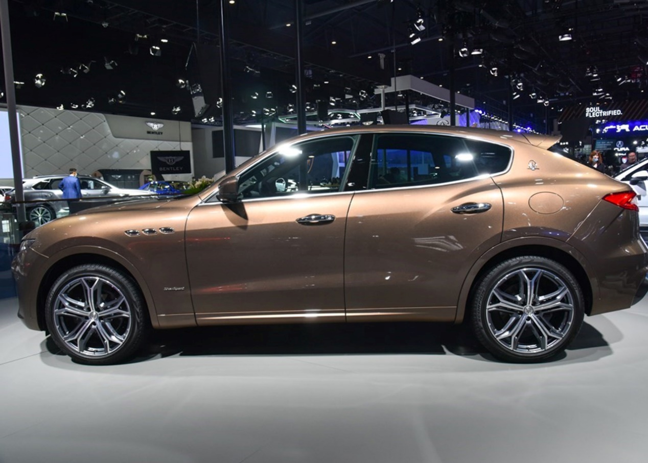 受到新势力刺激,玛莎莱万特也用大屏,3.0t v6要120万