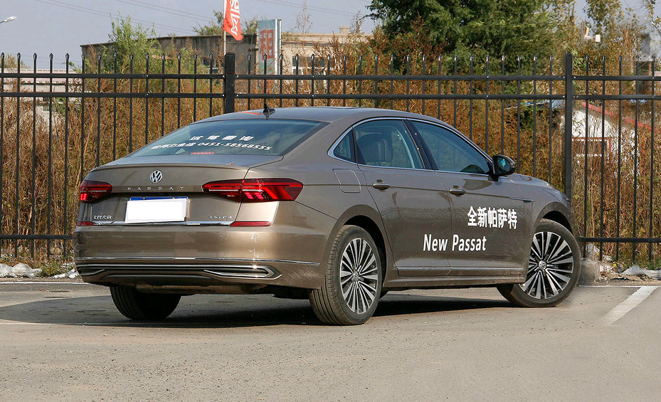 21款帕萨特上市了,价格下跌明显,真是不赚钱交个朋友?