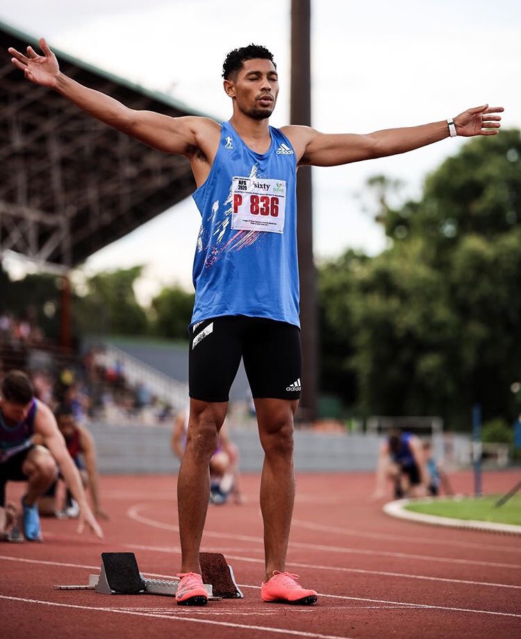 在诺曼横空出世之前,范尼凯克堪称人类短跑三栖王,400米创造43秒03