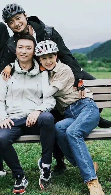 对老婆不忠这事可跟他扯不上关系吧