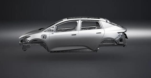 采用跨界设计 摩登电动车首款量产白车身下线