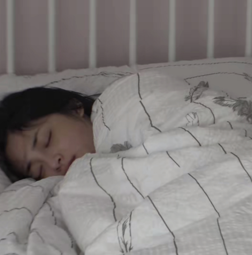 归国五美的睡姿程潇张着嘴周洁琼很正常吴宣仪让人心疼