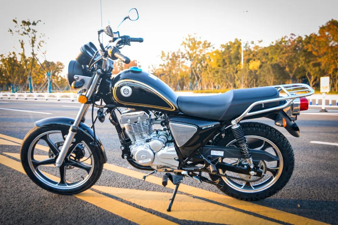 7980起铃木首款小太子悍道150静态测评:合资车卖国产价