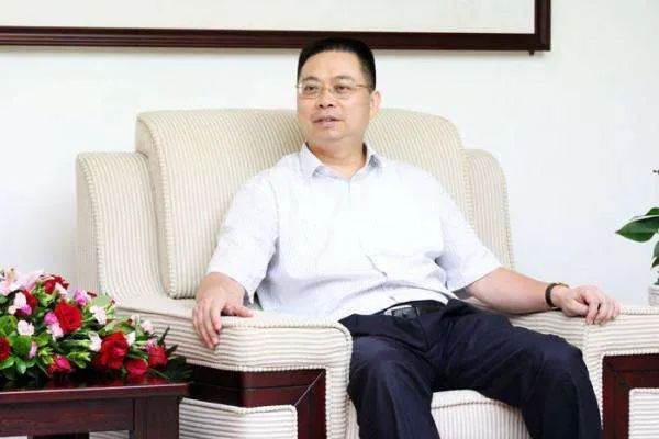 苏武雄是苏素玉的丈夫,苏壮强是苏素玉的儿子