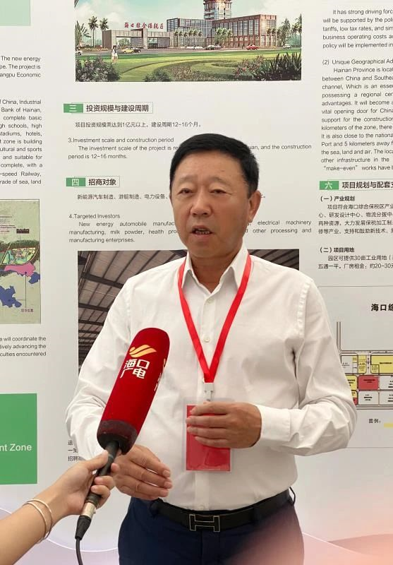 杨绍鹏公开信息显示,杨绍鹏,1959年出生,山东省青岛人.