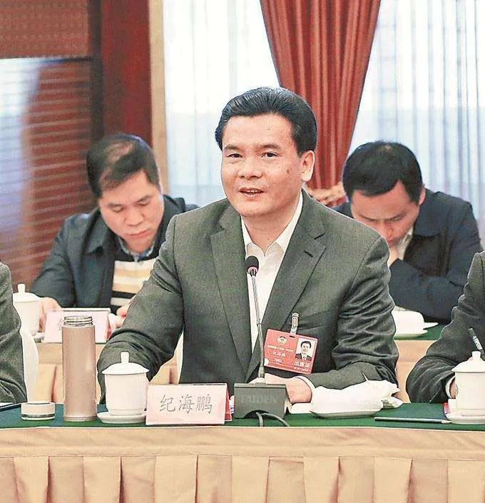 位列第98的姚振华家族(宝能集团)▲位列第165的苏素玉家族(联美控股