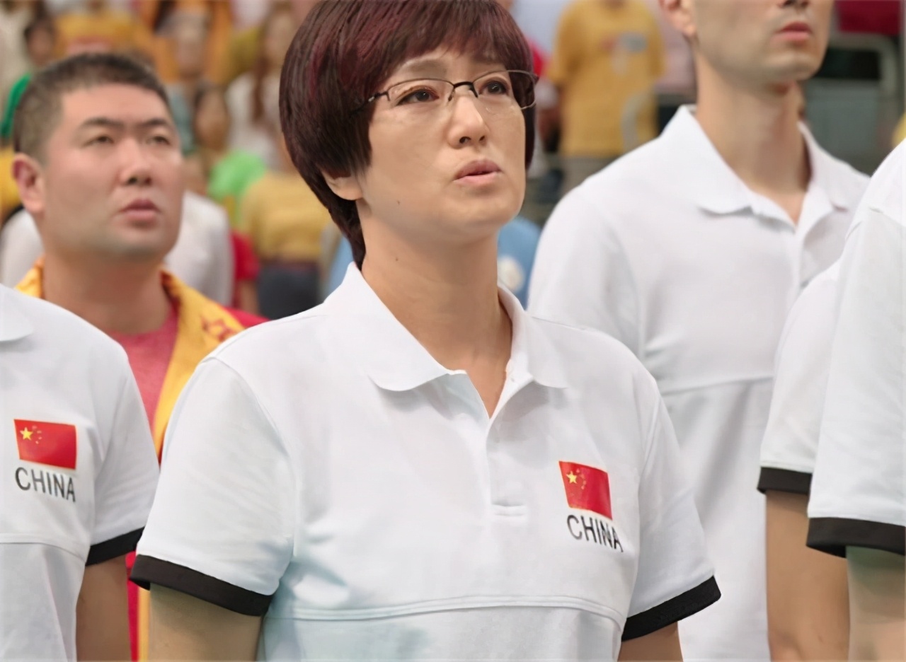 巩俐饰演郎平如果她不是一个专业演员,她不会将一个和自身经历完全不