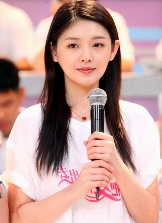 还说大s减肥成功?廓形装穿出梨型身材,一副大妈模样谁认得|大s|身材|