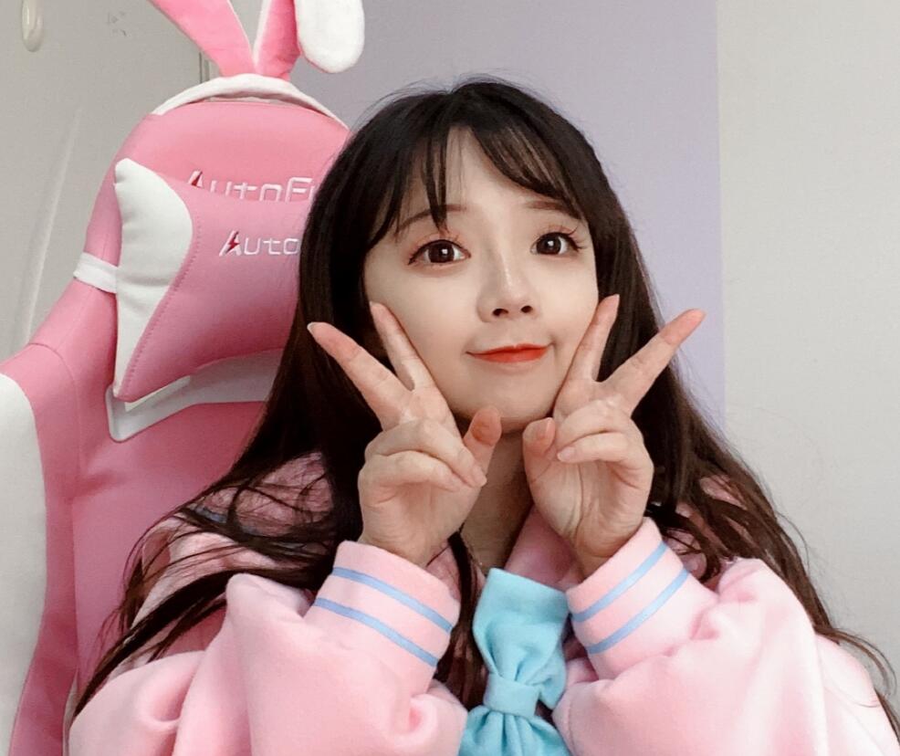 又一个冯提莫?王奕萌新作登上芒果电视台,距离明星只差一步