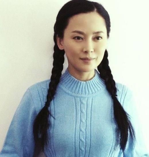 26岁拿影后,32岁嫁给爱情,现45岁,女儿比妈妈还美|刘欣|影后|爱情