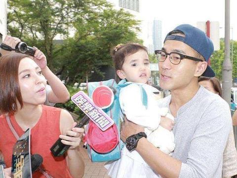 小糯米近照曝光,和杨幂如同复制粘贴,难怪不愿意公开