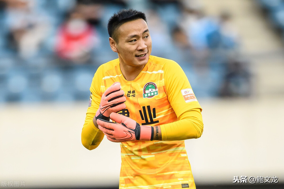 一旦杜佳和杨启鹏同时离开的话,那么天津泰达在一线队可以使用的门将
