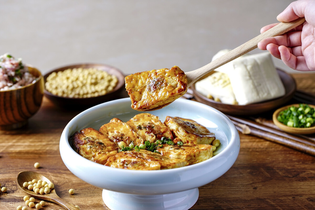 赣南美食篇之九龙南酿豆腐