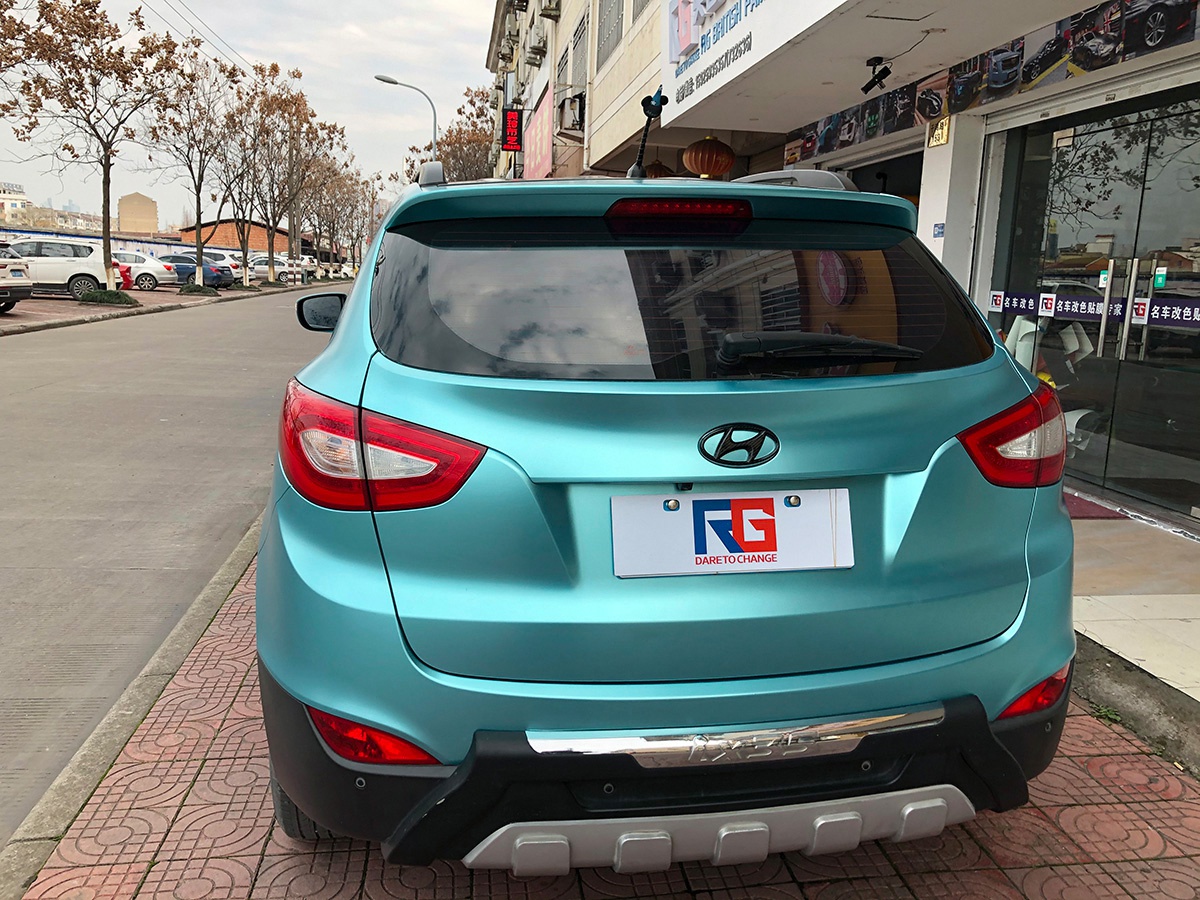 ix35车身改色膜电光湖水蓝,给自己得爱车换个颜色就像自己换个发型和