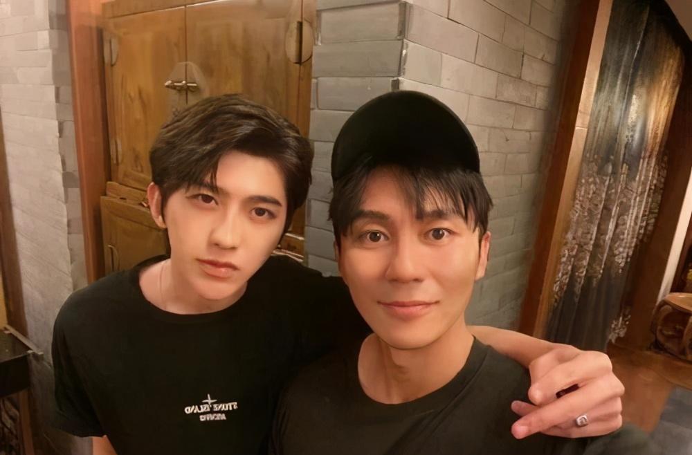 跑男黄河行宣传片当问李晨新发型怎么样时蔡徐坤一字引众人爆笑