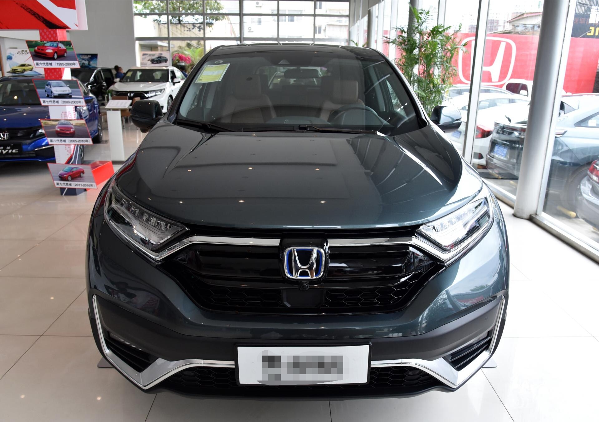 Suv界的 老牌霸主 油耗6升 按键换挡 混动本田crv真帅气 新浪汽车