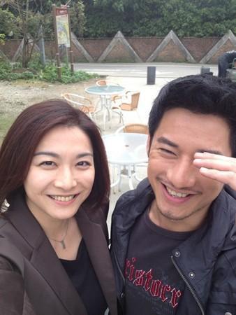 2015年6月江祖平与杨一展公开恋情,两个人是通过朋友介绍认识的,因为