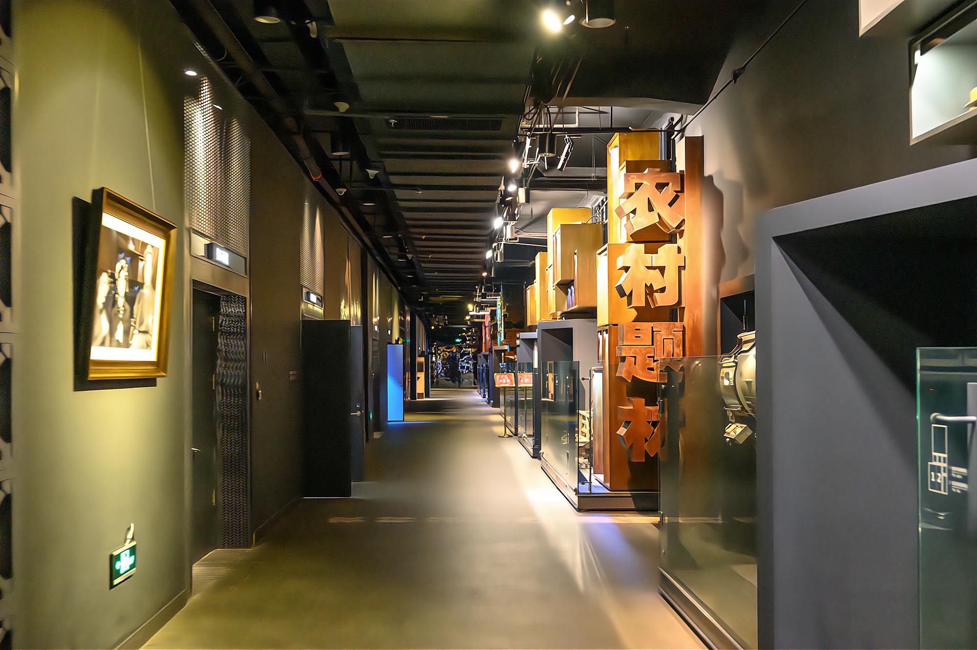 长影旧址博物馆由电影艺术馆,摄影棚展区,长影电影院,长影文化街区等