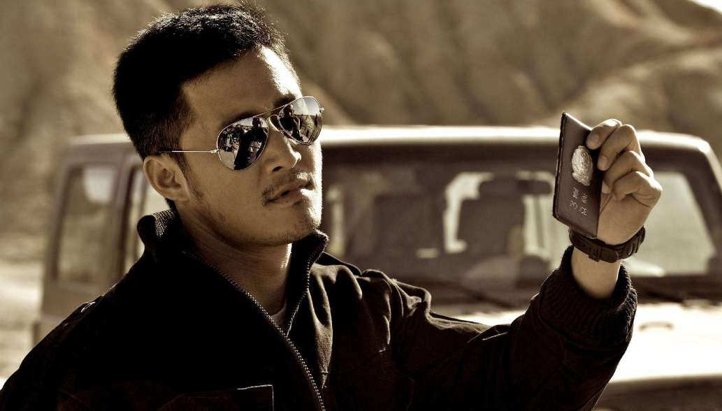 捧吴京充当绿叶,另一重身份却是国人骄傲|寇占文|吴京|绿叶_新浪新闻