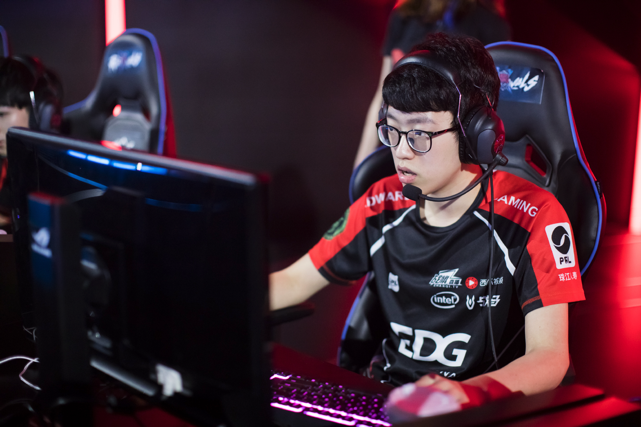 5,scout虽然在这个休赛期,lpl可能会有khan的市场,但这位前t1和