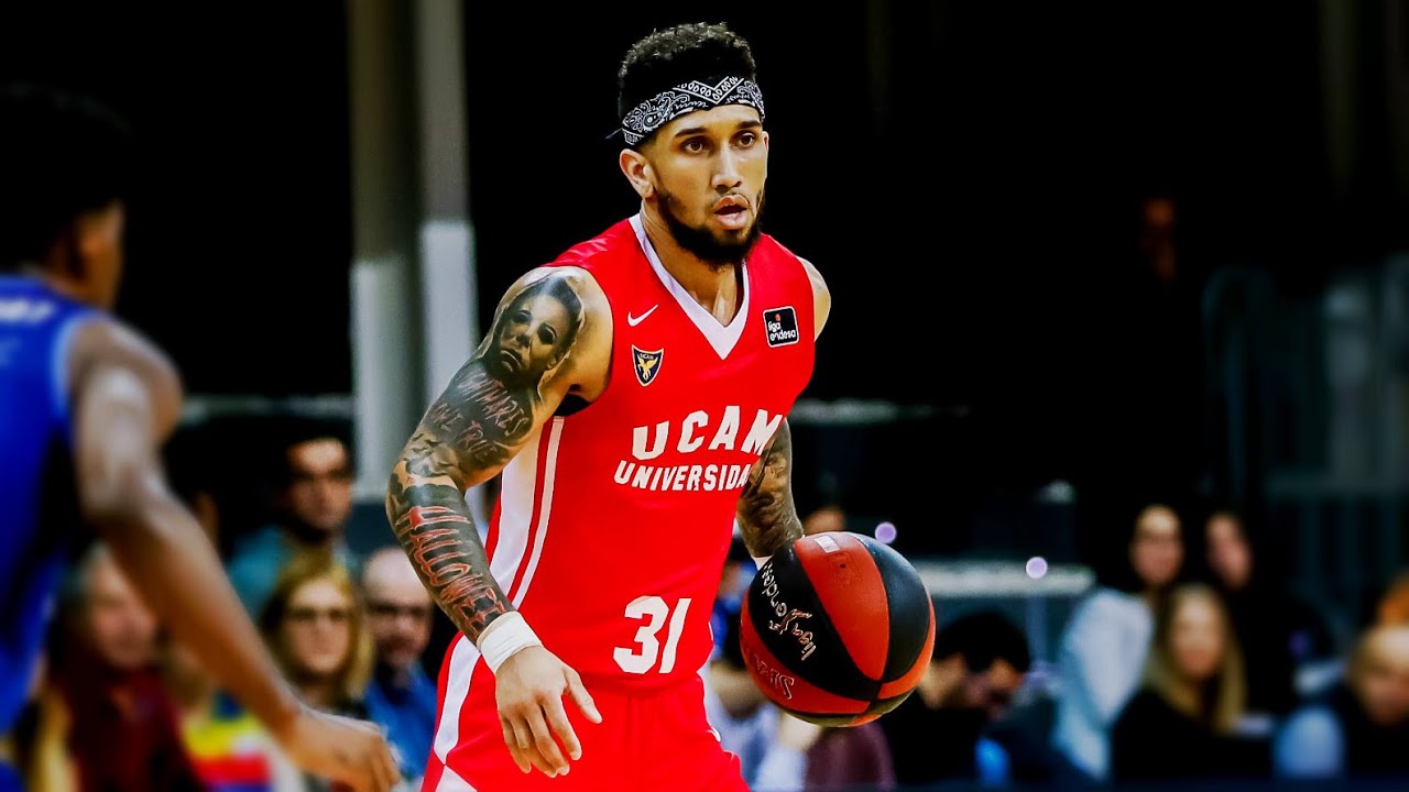 这场比赛深圳的小外援阿斯基亚-布克是真的强!