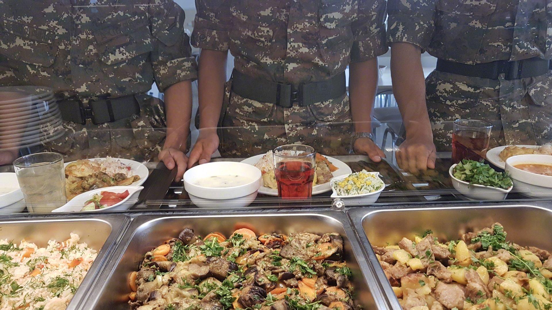 中国人民解放军伙食图片