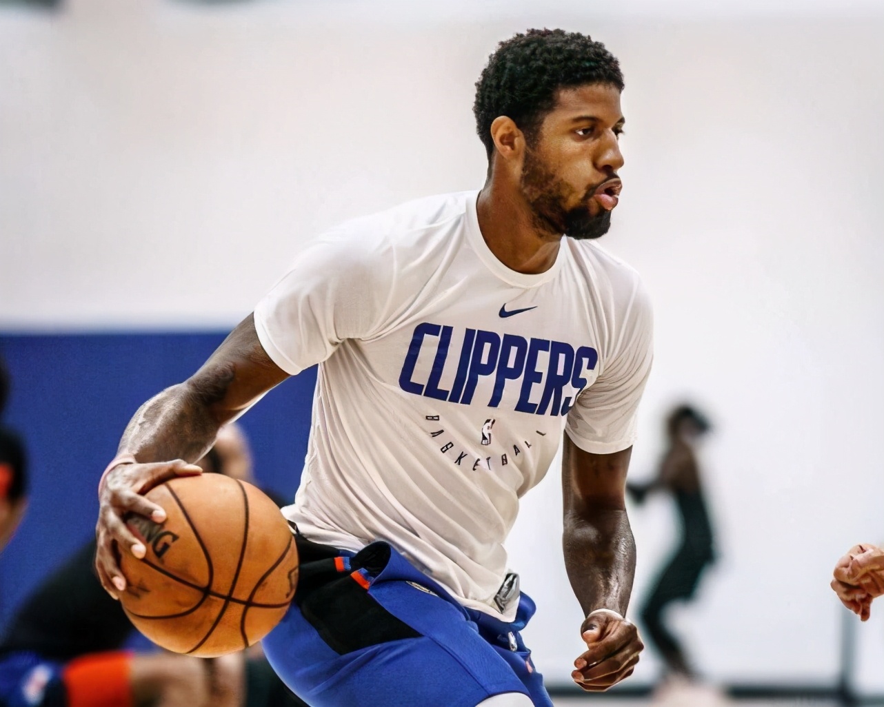 曝去年夏天雷霆计划交易保罗乔治!双方有协议:尽量满足其需求