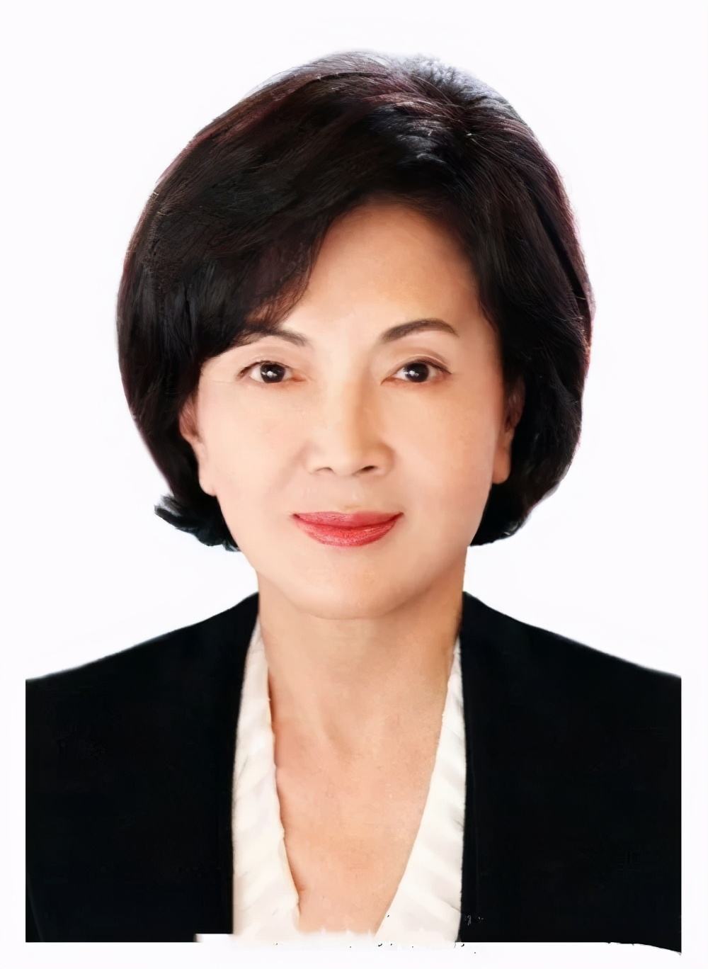 丈夫去世,弟弟不听话,儿子负面缠身,三星皇太后有钱却不快乐