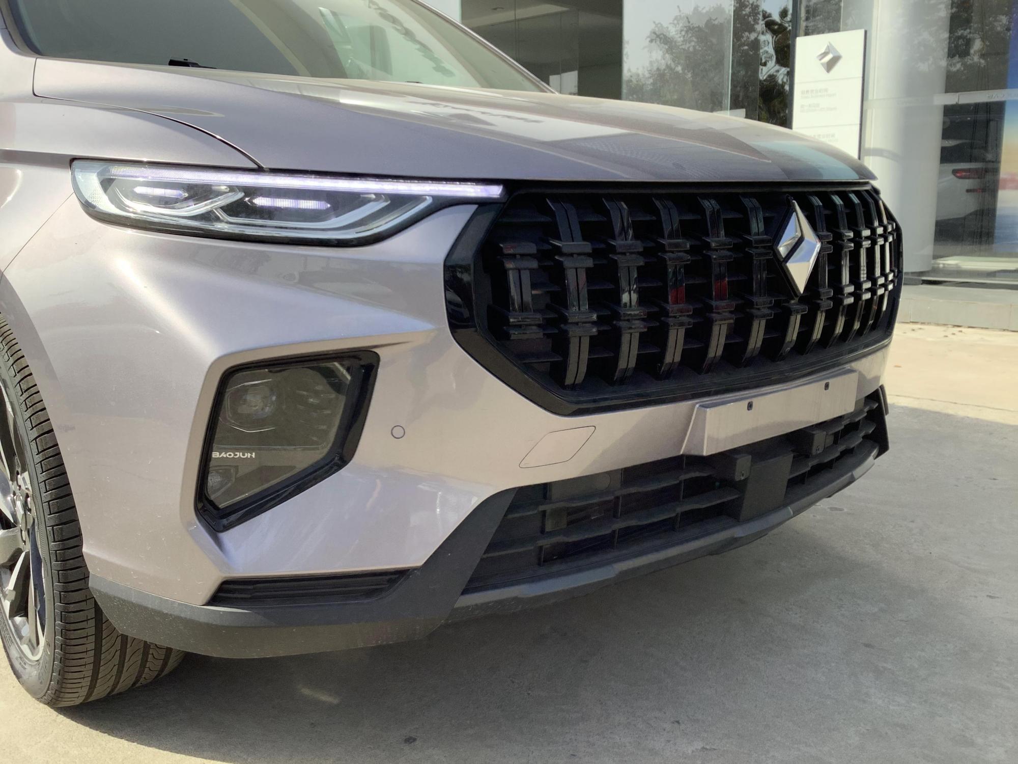 宝骏rs-7实车到店,比凯捷大气,轴距2900mm配前后独悬