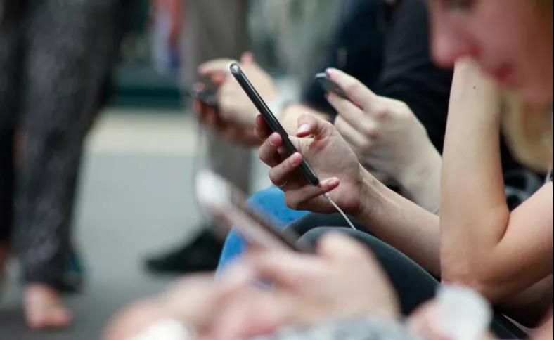 小红书再陷涉黄风波：曾因涉黄下架 还被曝笔记