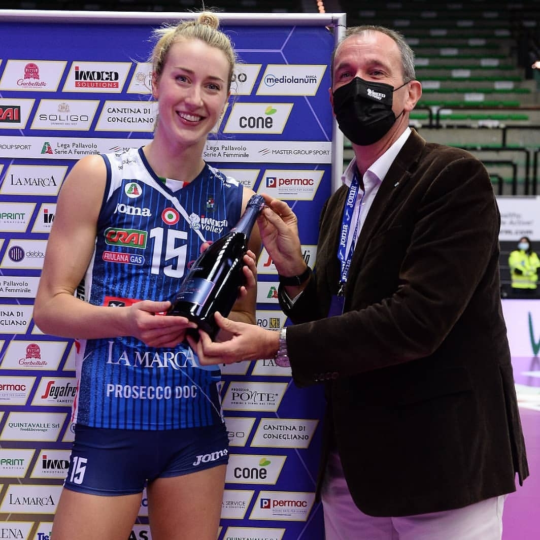 意大利女排联赛卫冕冠军科内利亚诺豪取十连胜保持30场不败