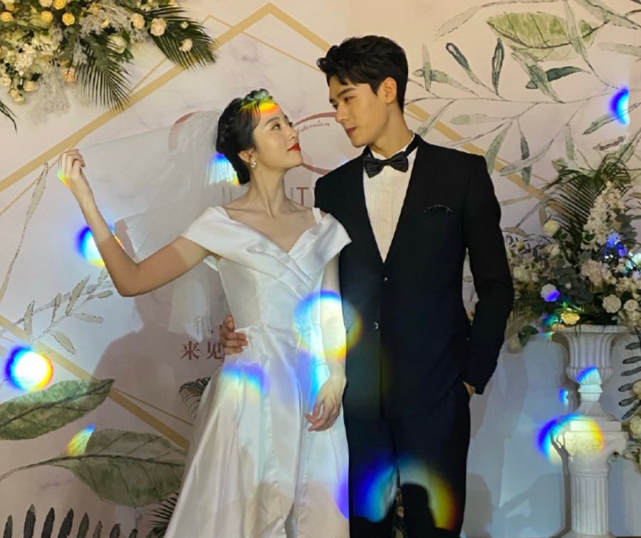 龚俊从结婚开始恋爱未完结又有新剧开机我被正装造型圈粉