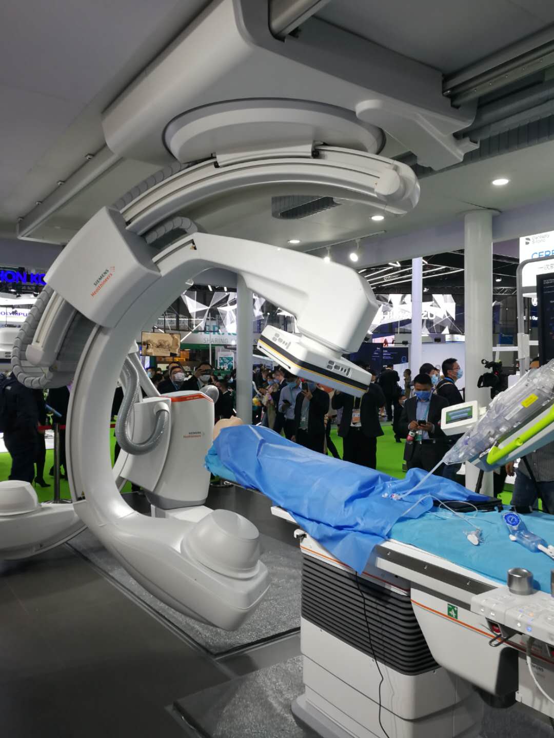 医疗机器人叩门中国市场：西门子医疗旗下机器人已开展近万例手术