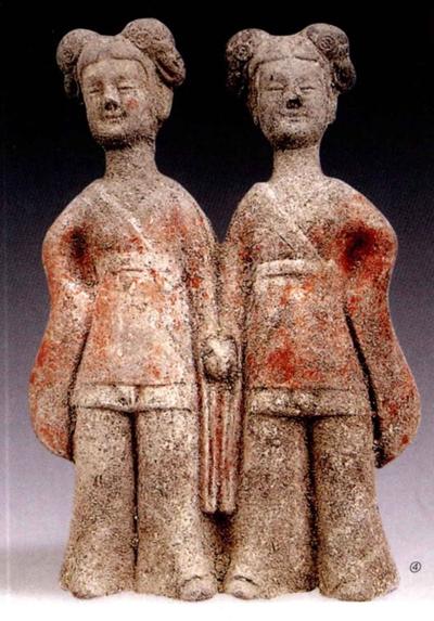 河南洛阳出土北魏彩陶女佣(黄能福等人编著《中华服饰七千年》)