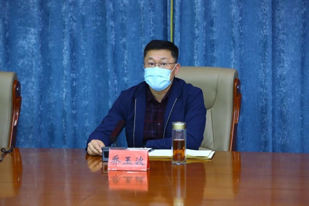 区教委副主任乔玉波要求,一是落实好两个"第一"