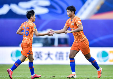 2020鲁能中超排名第_2020赛季中超实际战绩与最终排名对比,仅4队排名一致(2)