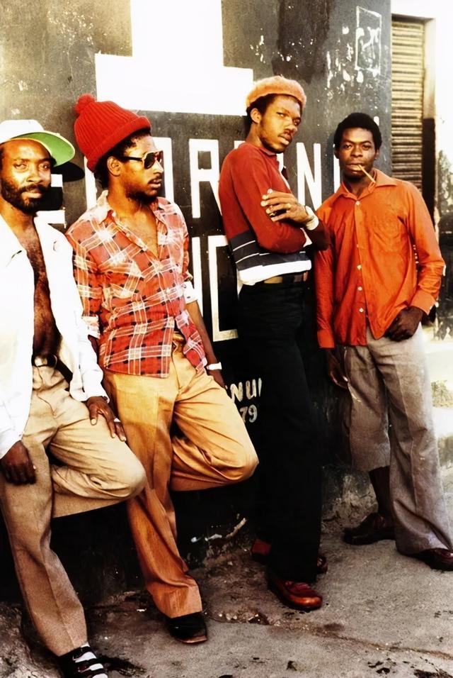 rudeboy沙漠靴红黄绿复古界都在追逐的牙买加时尚