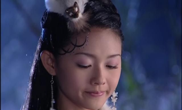 查看徐熙媛经典古装造型图片,仙灵飘飘雪魂,甜蜜纯真聂小倩