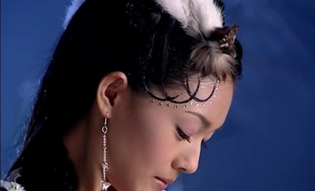 查看徐熙媛经典古装造型图片,仙灵飘飘雪魂,甜蜜纯真聂小倩