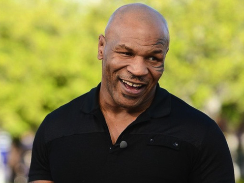 54岁拳王泰森公开承认作弊,用孩子尿液过药检,曾因服药频失利