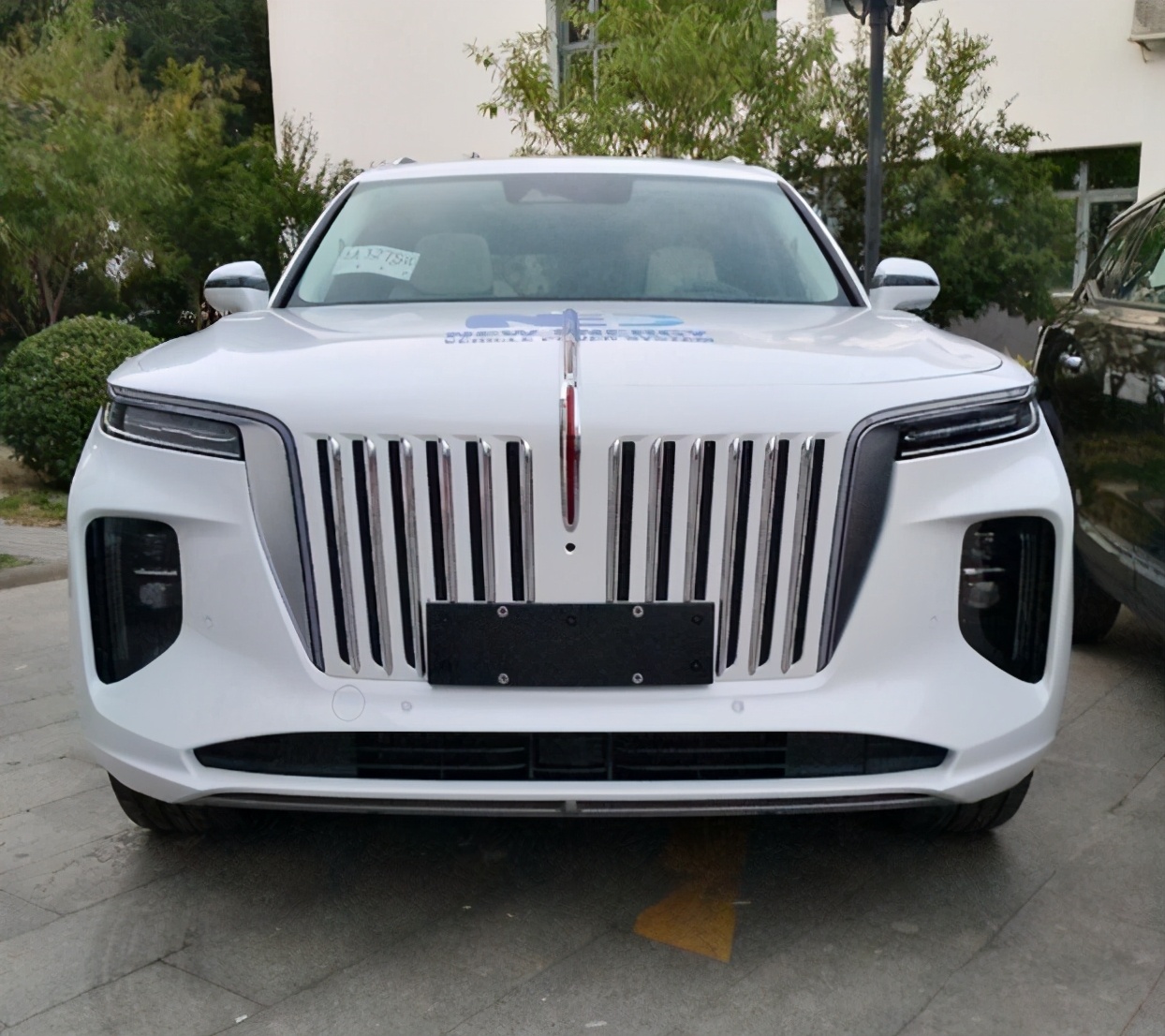 红旗全新旗舰比宝马x7更霸气果然这才是中国豪车该有的样子